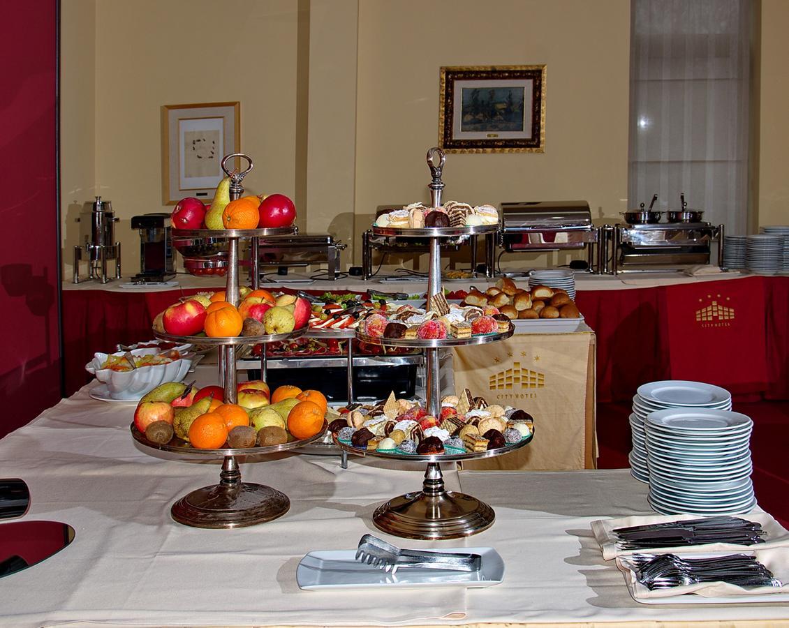 City Hotel Подгорица Экстерьер фото