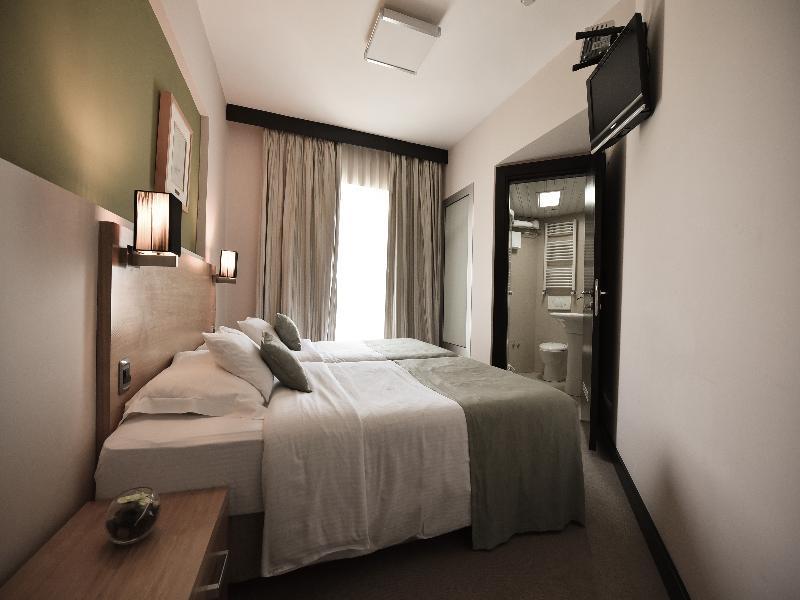 City Hotel Подгорица Экстерьер фото